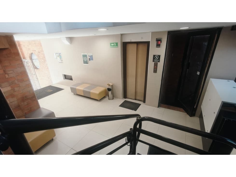 OFICINA EN VENTA CHAPINERO — foto 2