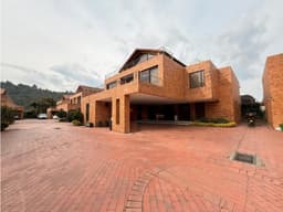 Vendo casa San Jose de Bavaria conjunto cerrado