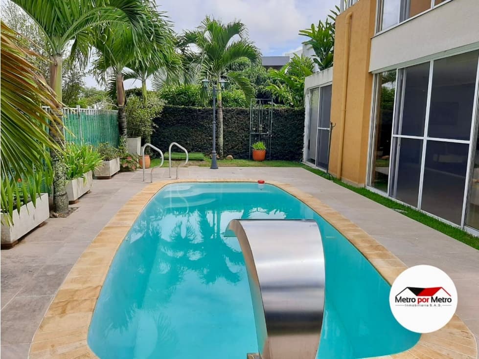Venta de Casa Moderna en El Castillo — foto 1