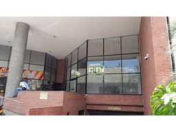SE ALQUILA AMPLIO LOCAL UBICADO EN CIUDAD CAPRI W9804668 SR