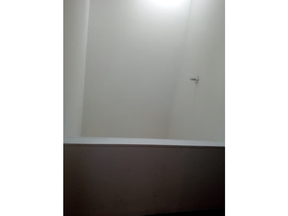VENDO CASA SOBRE AV BOYACA 2 PISOS CON LOCAL INDEPENDIENTE. — foto 5