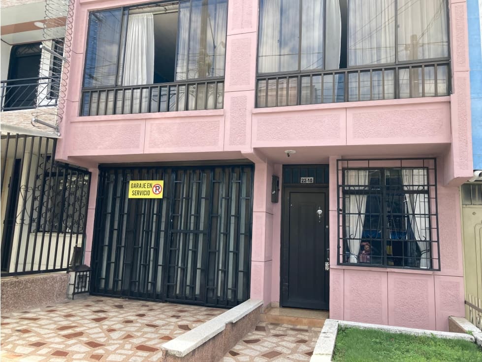 CASA EN VENTA, SECTOR DE LOS ALAMOS ARMENIA — foto 1