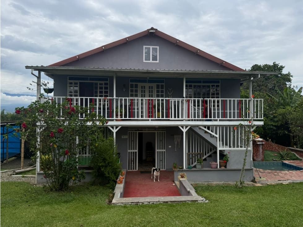 RENTA CASA CAMPESTRE AMOBLADA EN LA TEBAIDA — foto 1