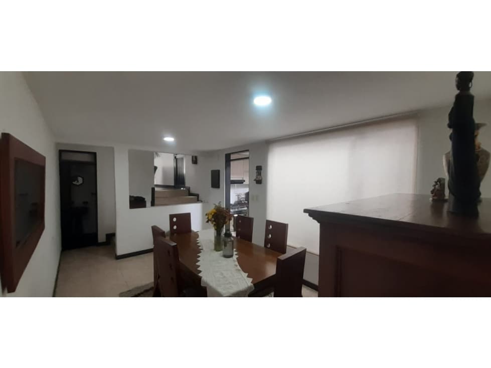 Casa en venta - Alcázares - Manizales — foto 2
