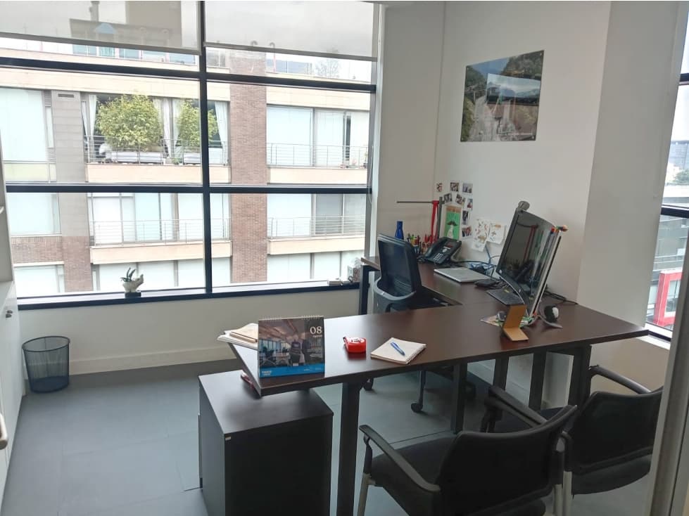 CHICO ARRIENDO OFICINA 545 MT2 — foto 6