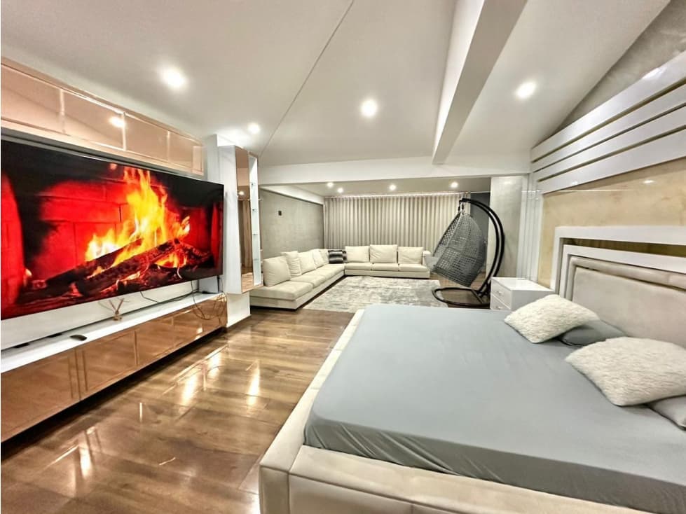 Amoblada ESPECTACULAR Casa lujo Envigado cerca Mall San Lucas — foto 1