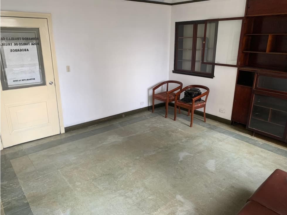Venta Oficina Centro de Medellín — foto 1