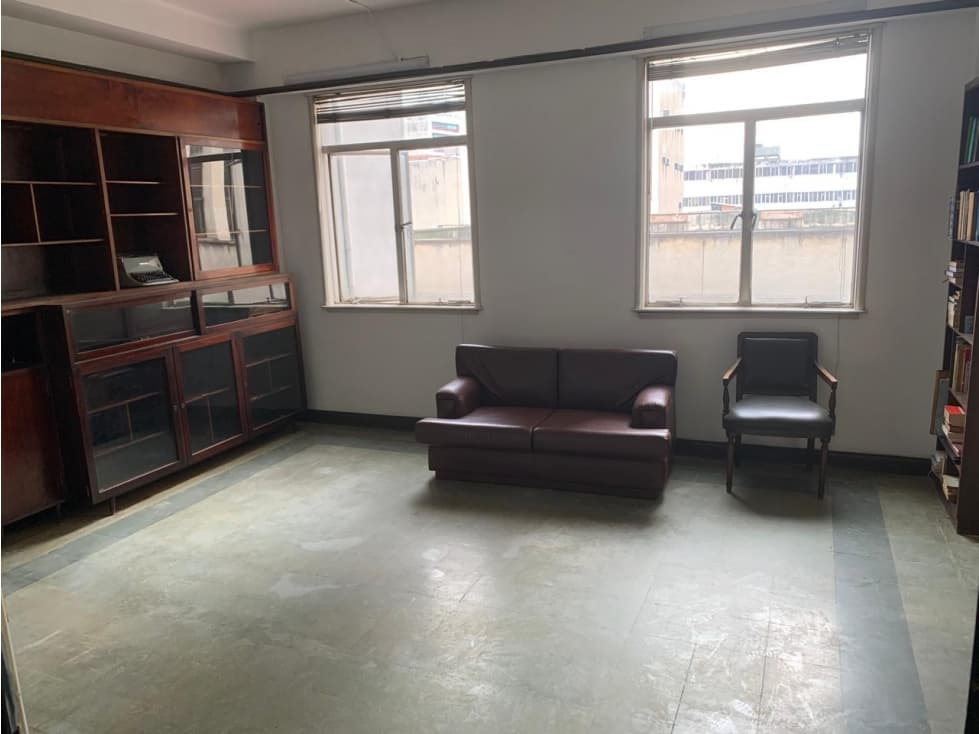 Venta Oficina Centro de Medellín — foto 2