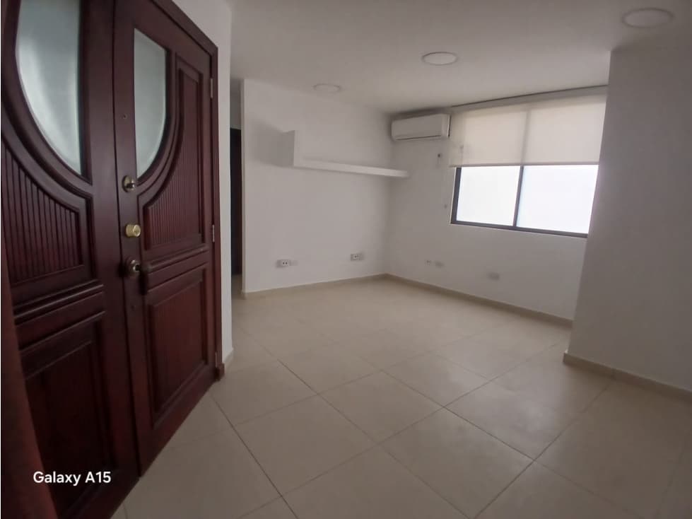 ARRIENDO OFICINA EN EL PRADO — foto 4