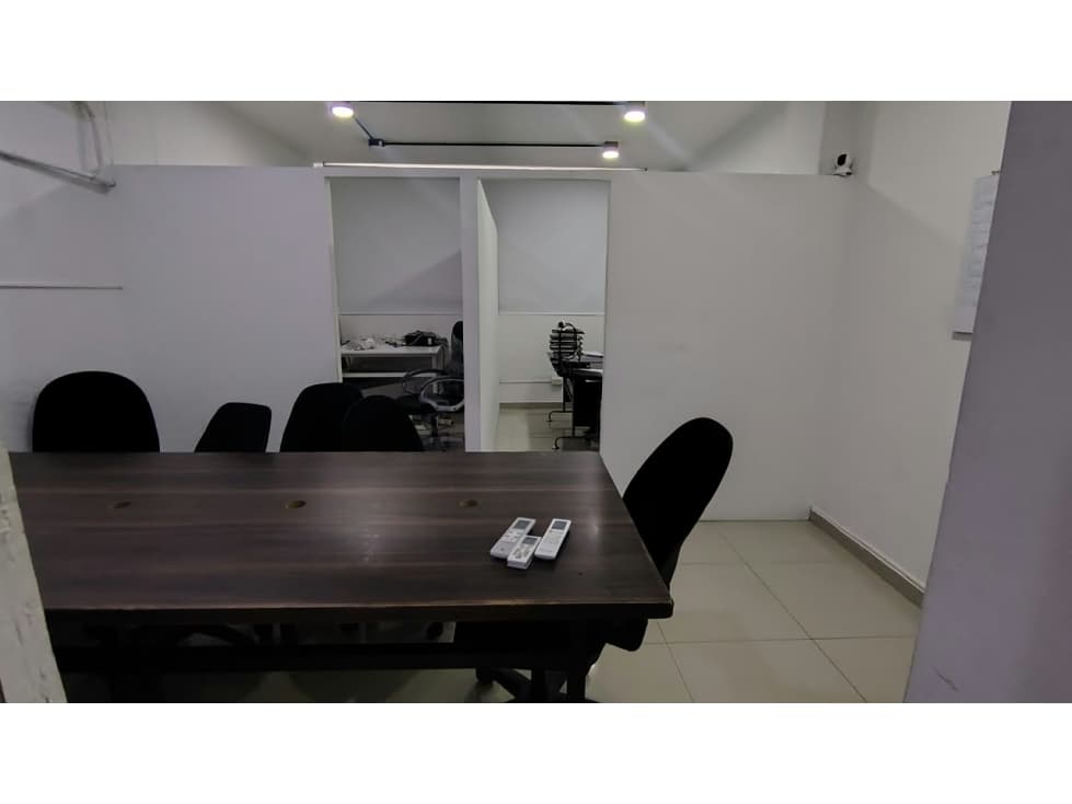VENTA OFICINA RENTANDO EL PRADO — foto 1