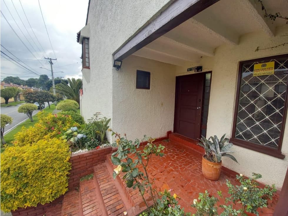 Se vende casa esquinera en Villa Magdala — foto 3