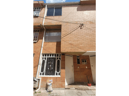 ACSI 1385 Casa para la venta en el barrio el Remanso, Mosquera