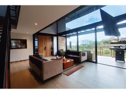 Hermosa casa en Loma del Escobero Alto