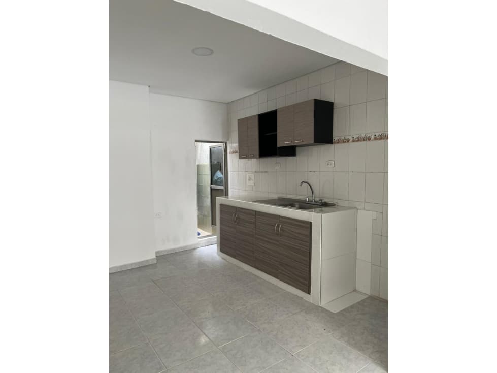 SE VENDE CASA, CIUDAD JADIN | SINCELEJO — foto 2
