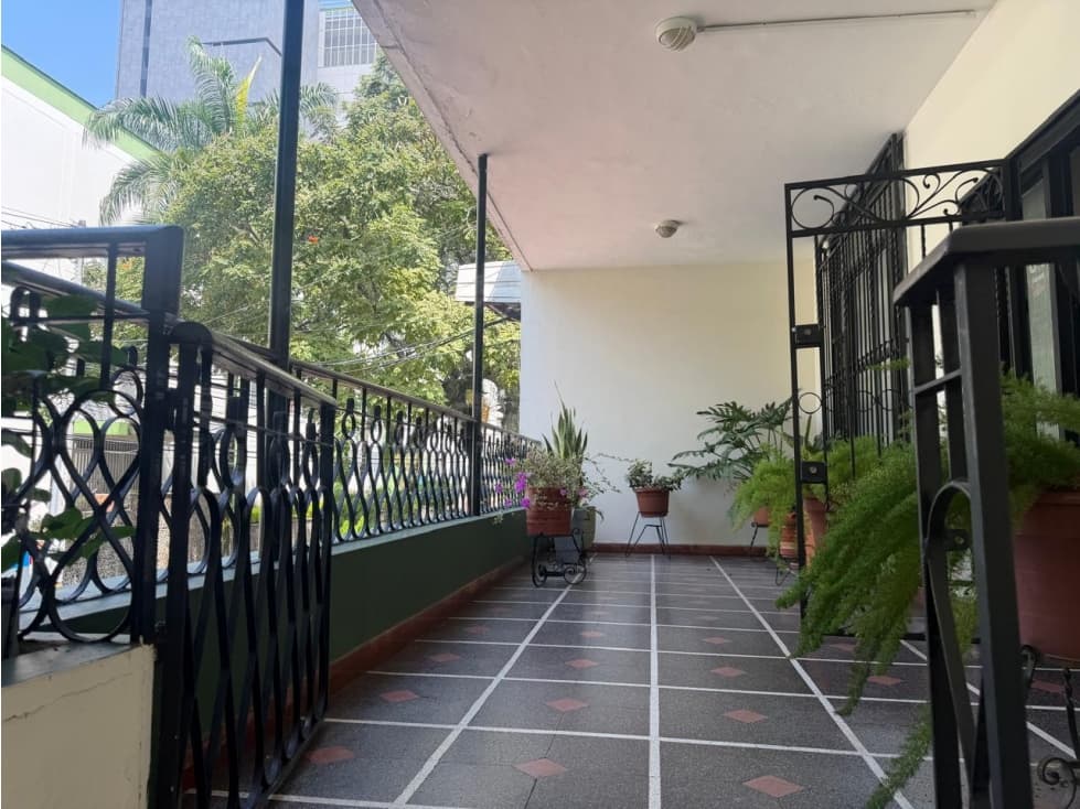 ARRIENDO CASA EN EL POBLADO SECTOR LAURELES — foto 1