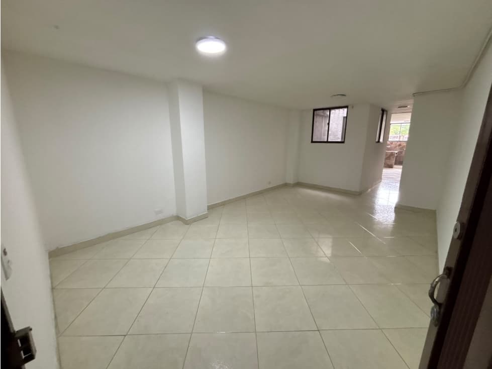 Venta de casa en Itagüí, zona céntrica — foto 2