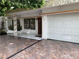 CASA EN VENTA EN EL BARRIO LAURELES- MONTERIA