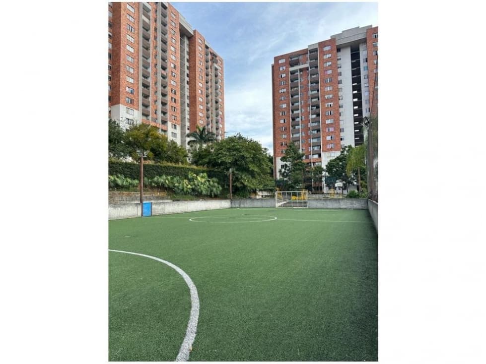 Venta Apartamento en Bello Cerca Estación Madera. Inversión 1A — foto 3