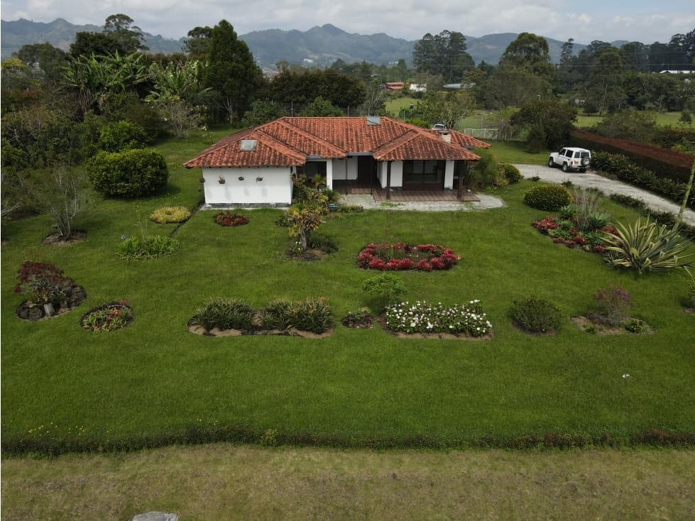 Casa La Ceja — foto 1