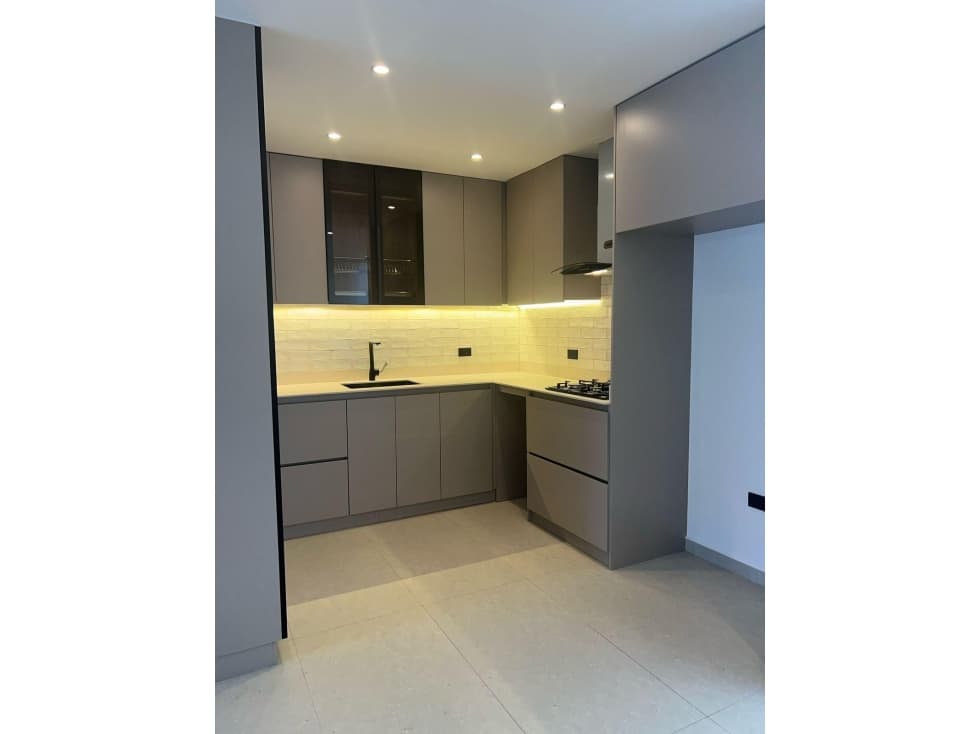 Casa para estrenar en la ceja — foto 2