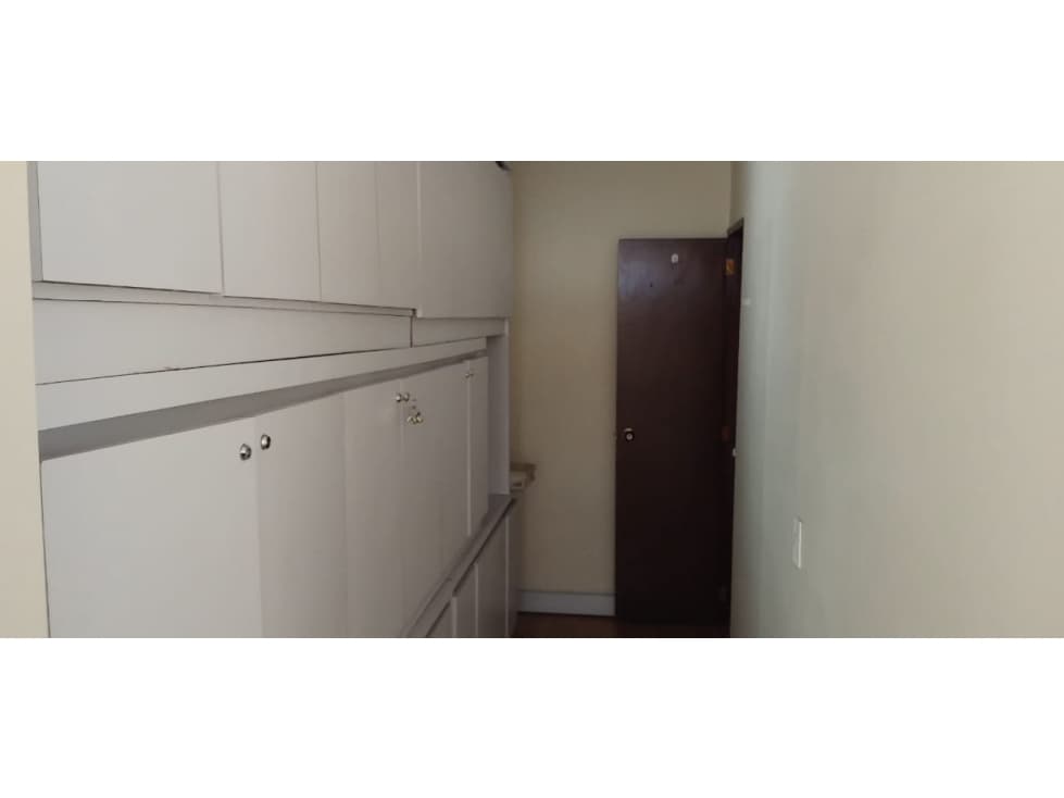 OFICINA VENTA BARRIO BARRANCAS — foto 6