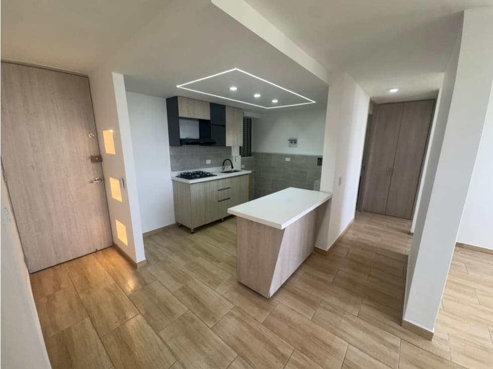 VENDO APARTAMENTO REMODELADO EN LA ESTRELLA — foto 1