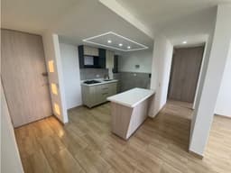 VENDO APARTAMENTO REMODELADO EN LA ESTRELLA