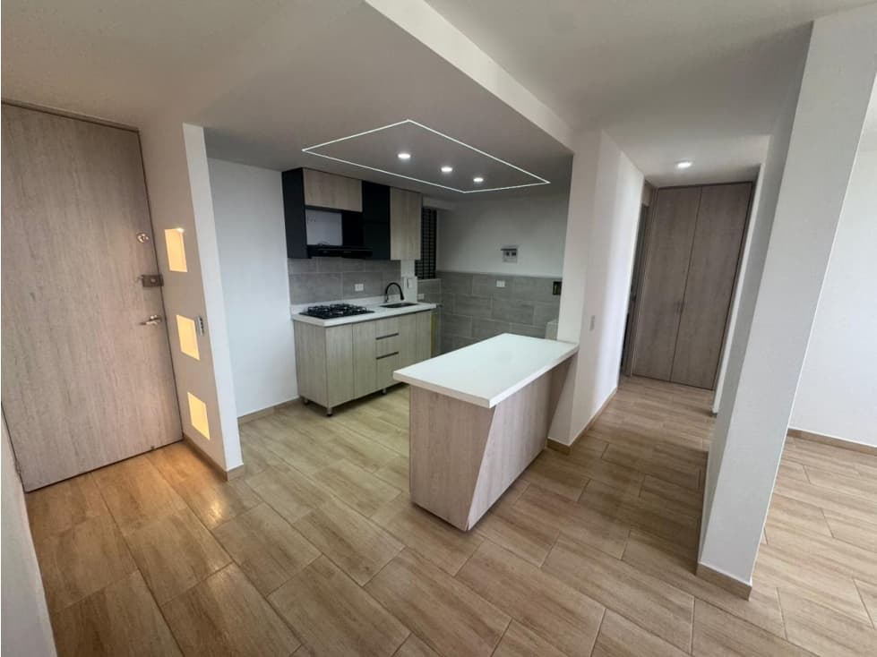 VENDO APARTAMENTO REMODELADO EN LA ESTRELLA — foto 2