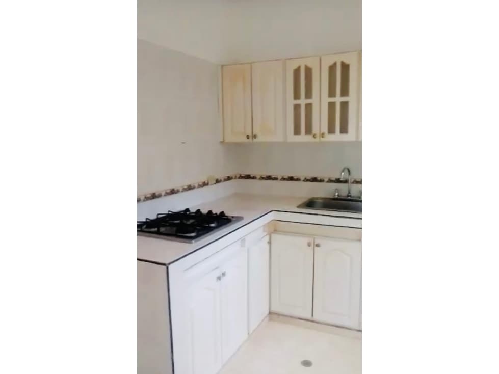 VENDO EDIFICIO BARRIO LA LIBERTAD — foto 3