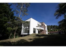 Espectacular casa en sector Las Palmas