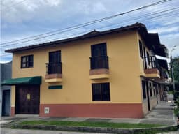 SE VENDE CASA UNIFAMILIAR, LA CEJA