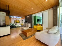 Casa en exclusivo conjunto residencial. La Sebastiana, Envigado.