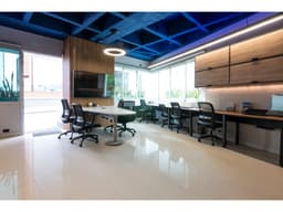 Venta de oficina amoblada, sector del Tesoro