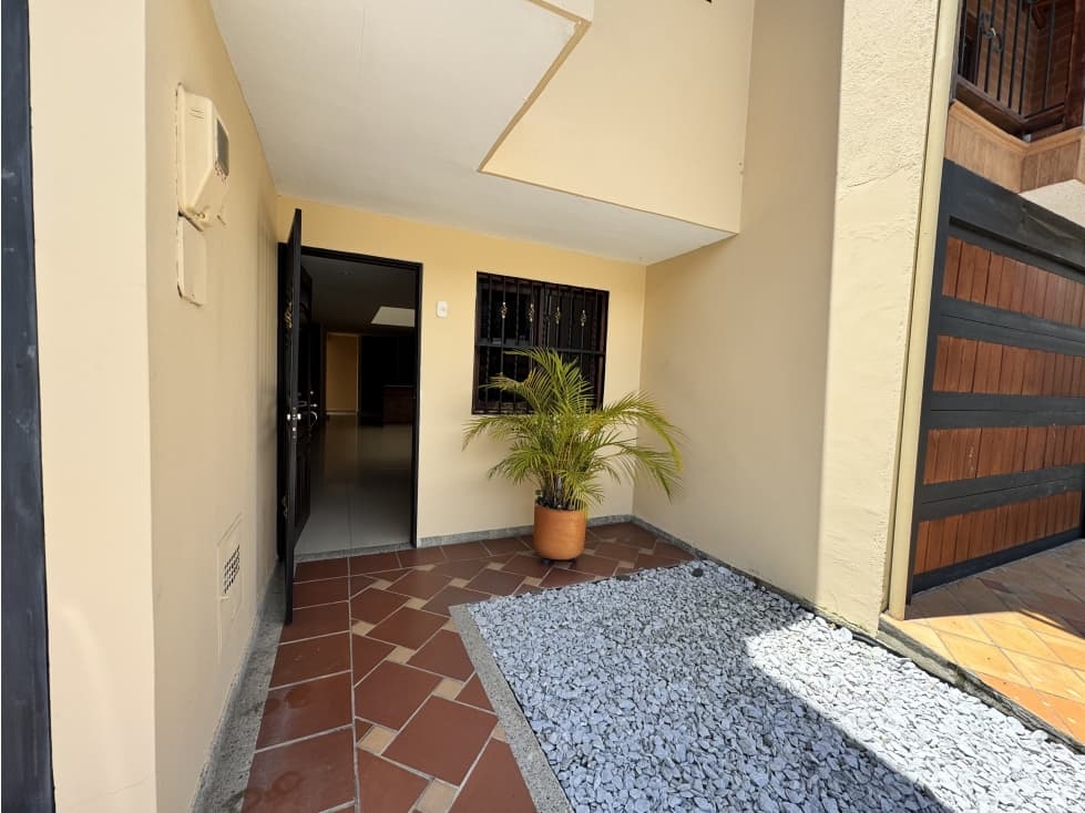Vive tranquilo en San Antonio, Casa de 2 niveles — foto 4