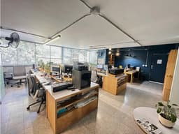 Oficina para venta en el poblado, excelente ubicación