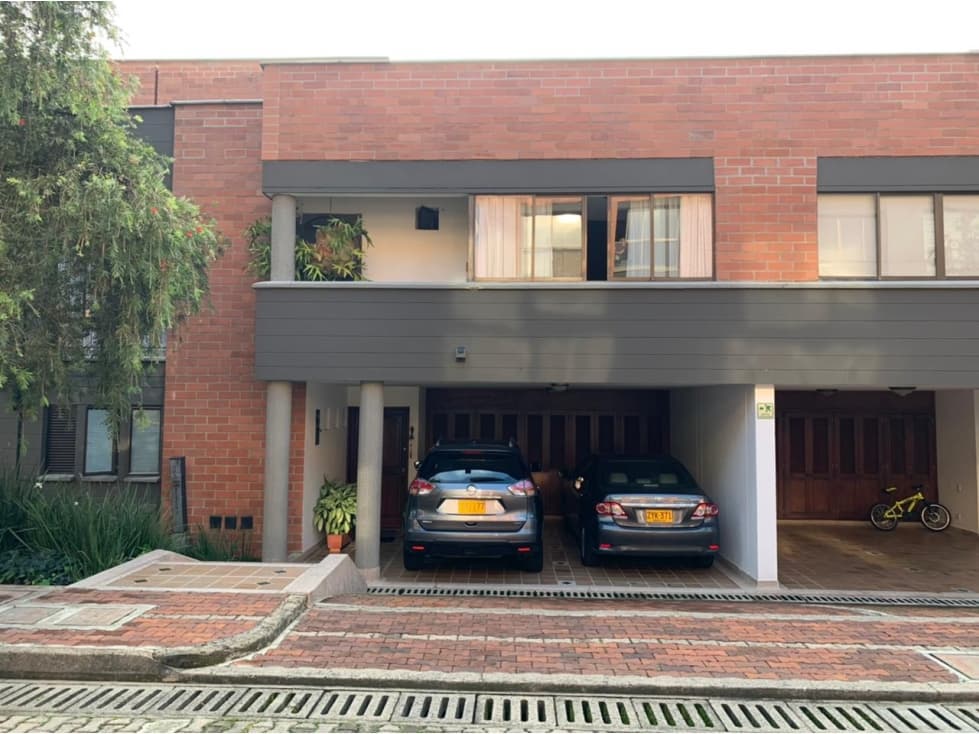 Venta de casa en El Poblado, sector Los Balsos — foto 3