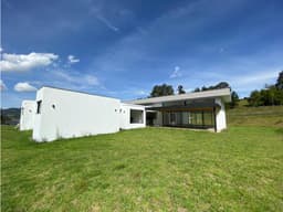 Casa en unidad cerrada ubicada en Fizebad, El Retiro