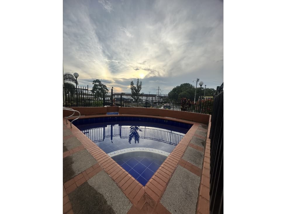 Casa conjunto cerrado — foto 1
