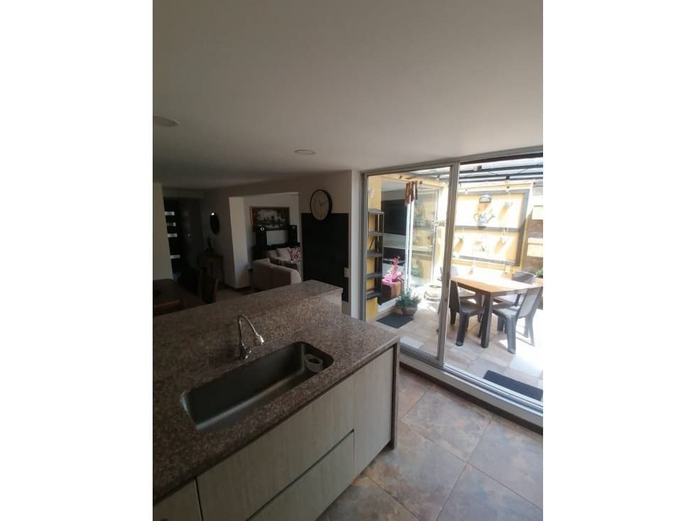 CASA EN VENTA LA ESMERALDA, BOGOTA — foto 3