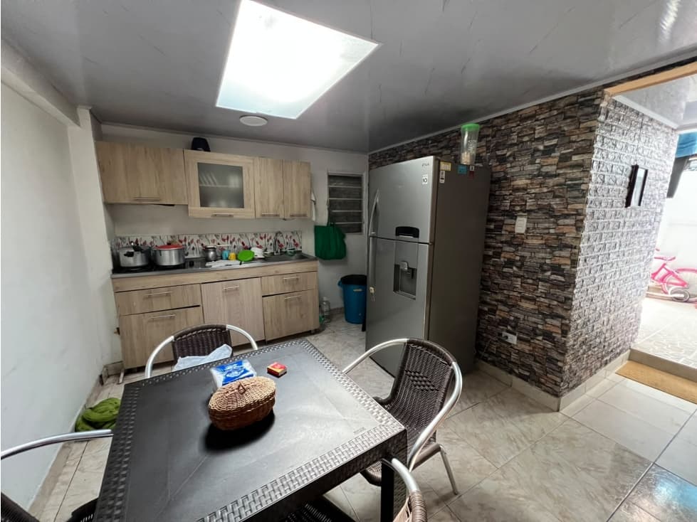 CASA CON 2 LOCALES + APARTAMENTO | INVERSIÓN CON RENTA ACTIVA — foto 3