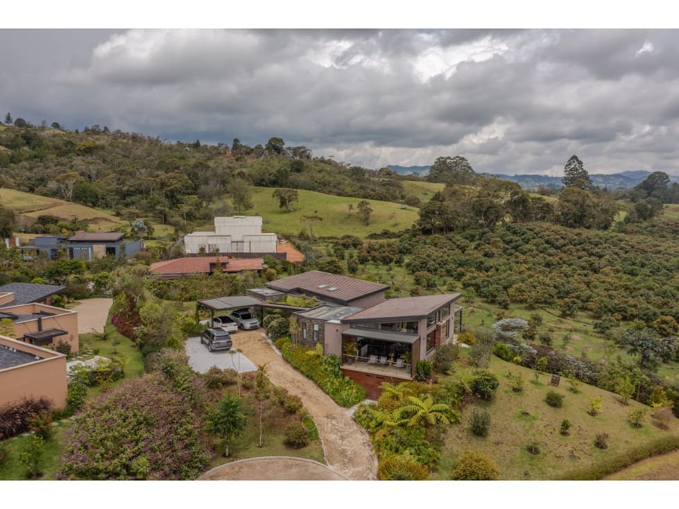 Espectacular Casa en Venta | Llanogrande — foto 2