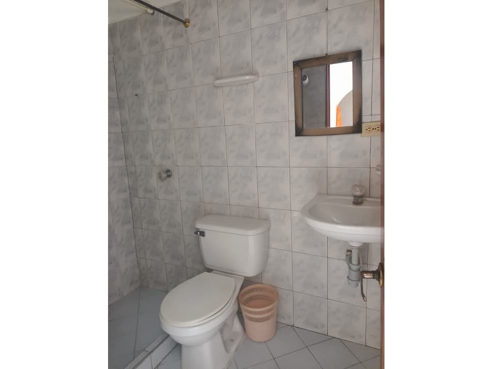 SE VENDE CASA DE DOS NIVELES BARRIO TRAPICHE — foto 5