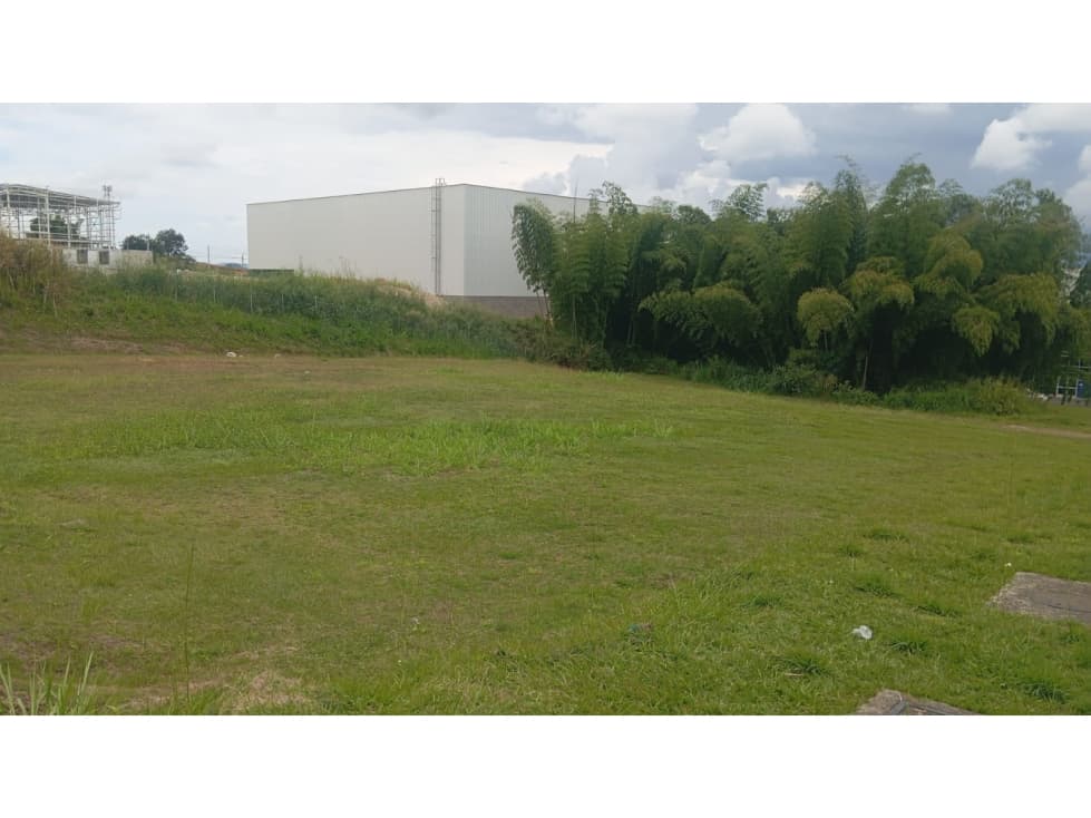 LOTE INDUSTRIAL CERRITOS-PEREIRA (bodega) — foto 1