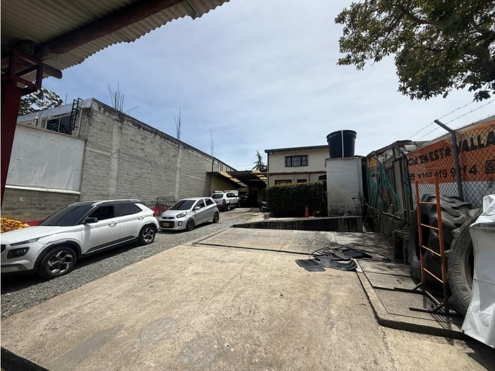 LOTE CON USO MIXTO CERCA A C.C. SAN NICOLAS — foto 1