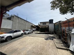 LOTE CON USO MIXTO CERCA A C.C. SAN NICOLAS