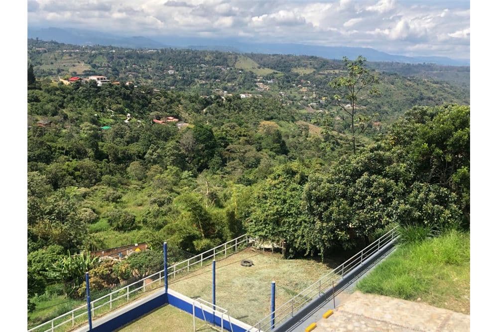 VENTA DE CASA CAMPESTRE EN CONDOMINIO. SILVANIA — foto 4