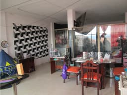 Casa en Zipaquirá: Espacio Versátil y Ubicación Estratégica