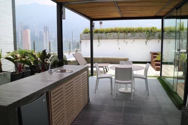 PENTHOUSE EN EL POBLADO SECTOR SAN LUCAS — foto 4