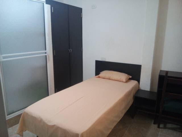 COMODAS Y CONFOTABLES HABITACIONES — foto 4