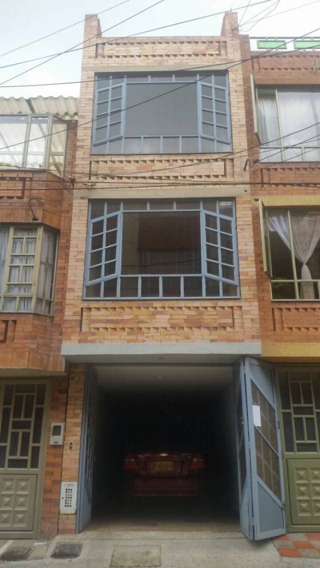 Vendo casa La Riviera Engativa — foto 1